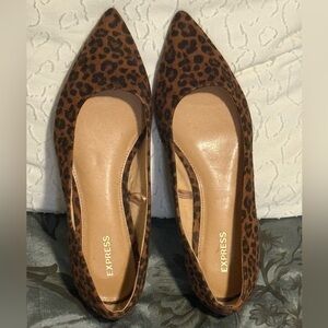 EXPRESS | Women's Brown Leopard Flats